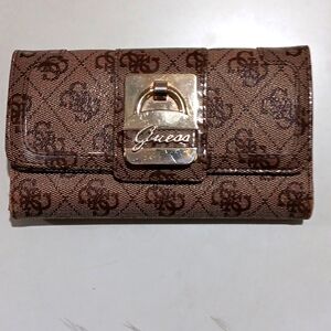 Like New Vintage Guess Lg Tri-Fold Clutch Wallet Embossed Gold Hardware